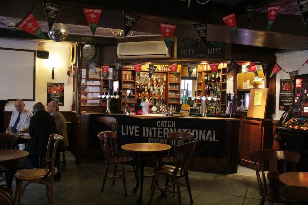 The Kings Head Hotel Abergavenny Exterior foto
